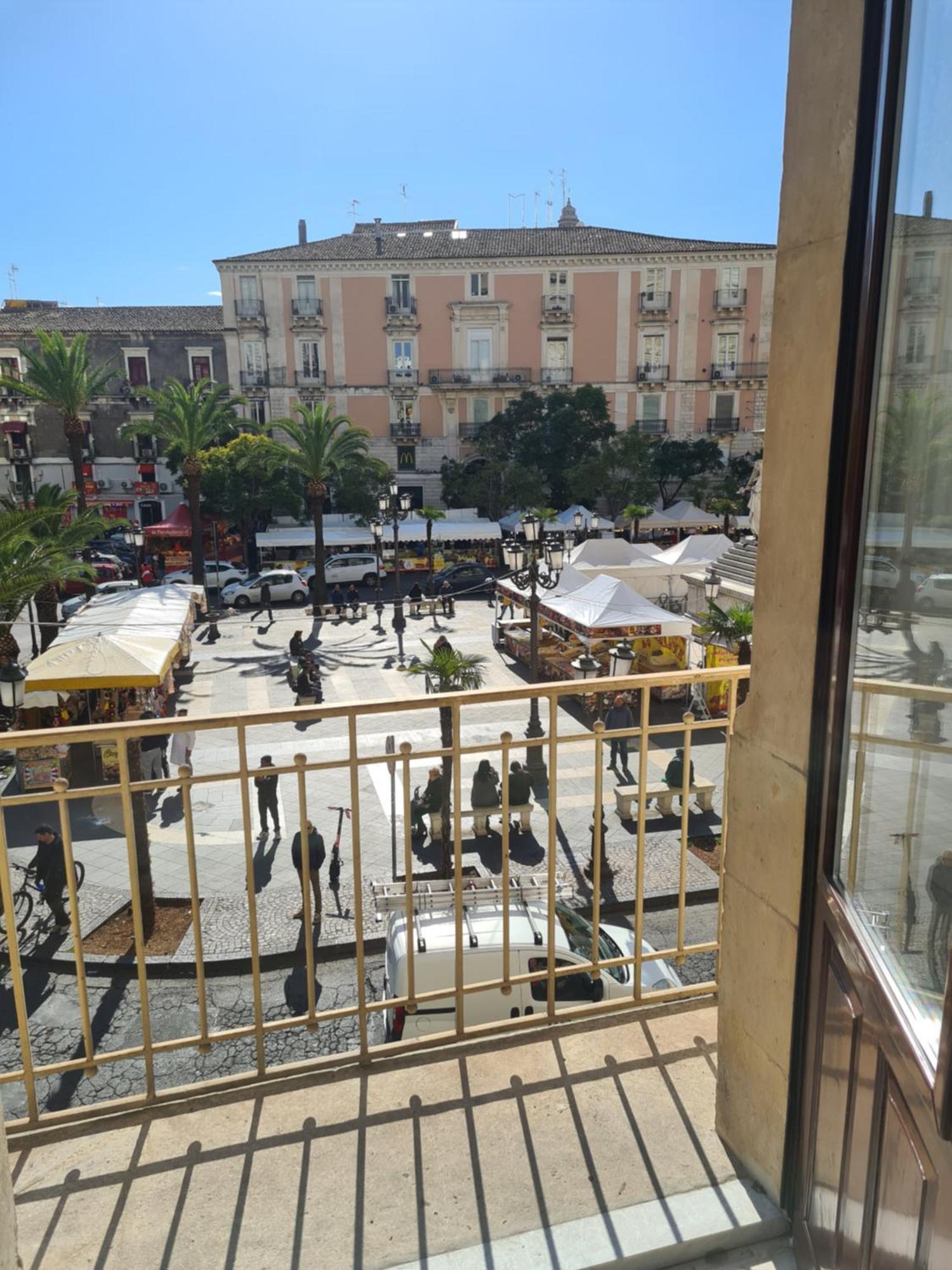 Toscano Palace Luxury Rooms 카타니아 외부 사진